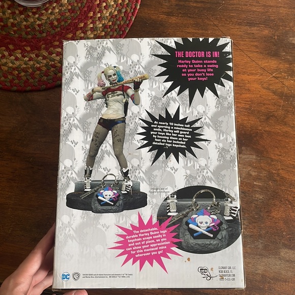 Harley Quinn statue - Picture 3 of 6